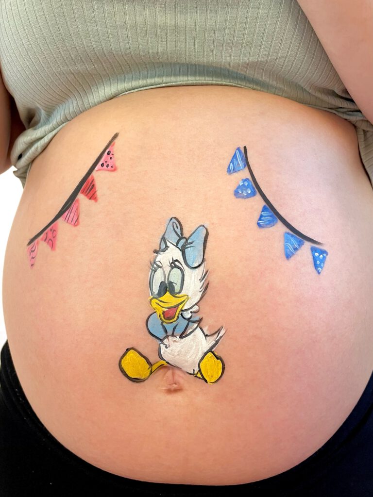 bellypainting daisy